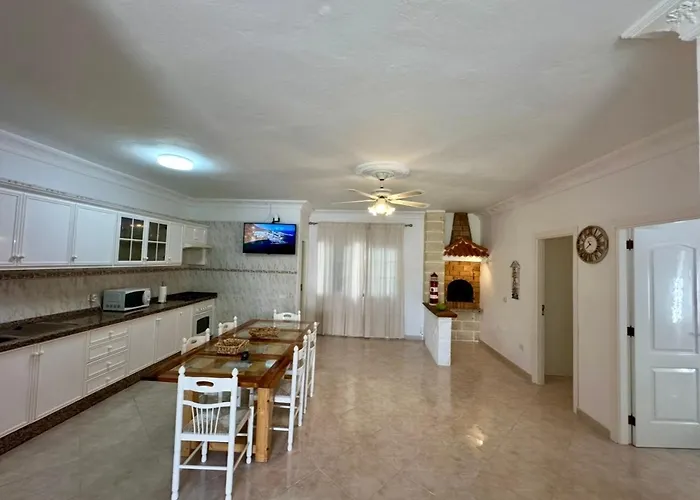 Vakantiehuis Casa Alba De 3 Y Terraza *