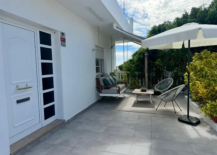 Casa Alba De 3 Y Terraza Ferienhaus