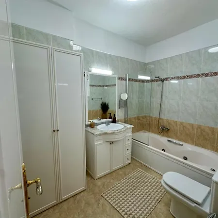 Casa Alba De 3 Y Terraza Ла-Марета